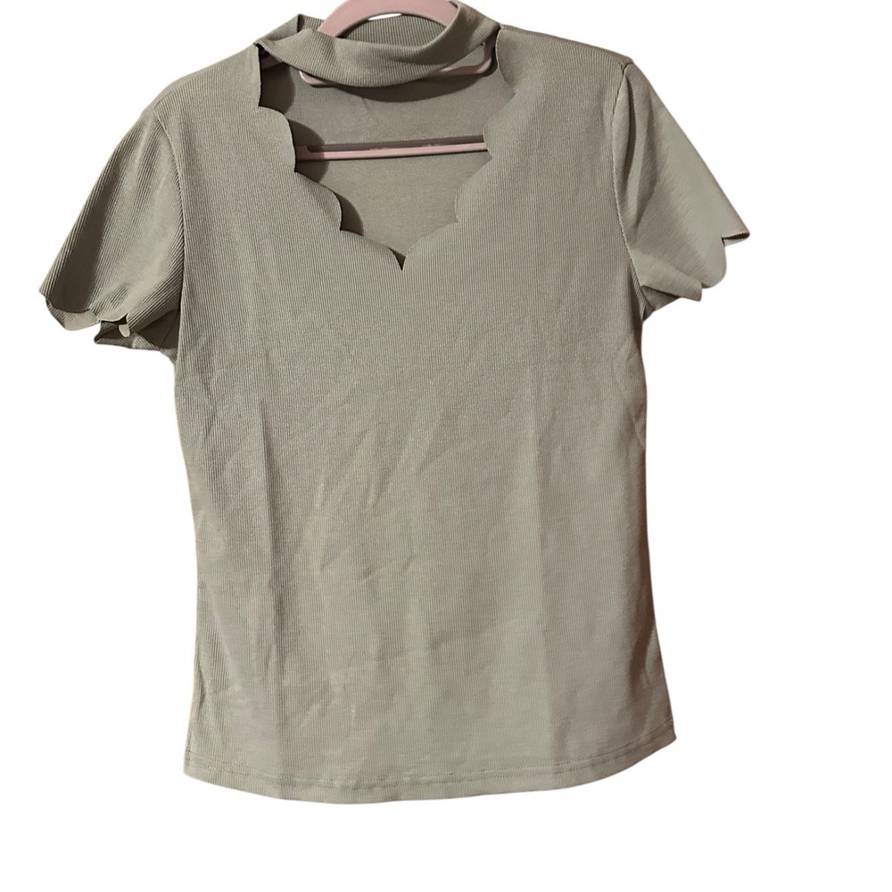 Romwe Women's Scalloped Cut Out V Neck Short Sleeve